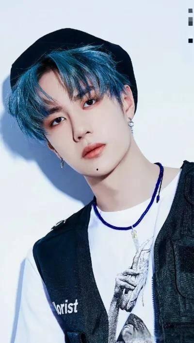 娱乐吃瓜酱王一博,从流量小生到全能艺人,他的蜕变之路